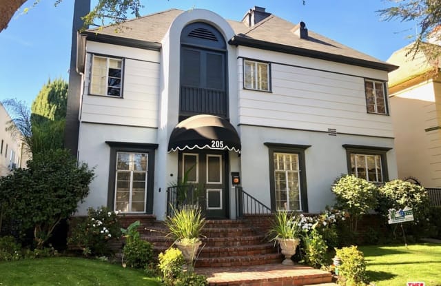 207 S El Camino Dr - 207 El Camino Drive, Beverly Hills, CA 90212
