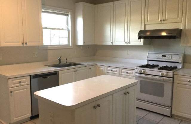 4933 LEE FARM COURT Gallery 4