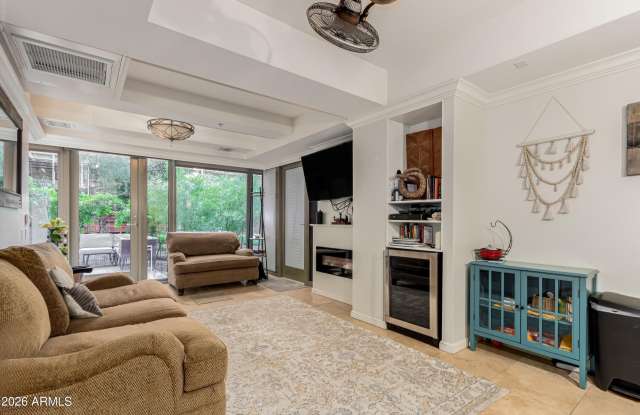 7137 E RANCHO VISTA Drive Gallery 3