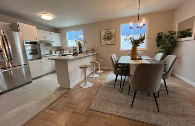 Remodel Detached 4 Bed / 2 Bath Home Near 99 Ranch Market photos photos