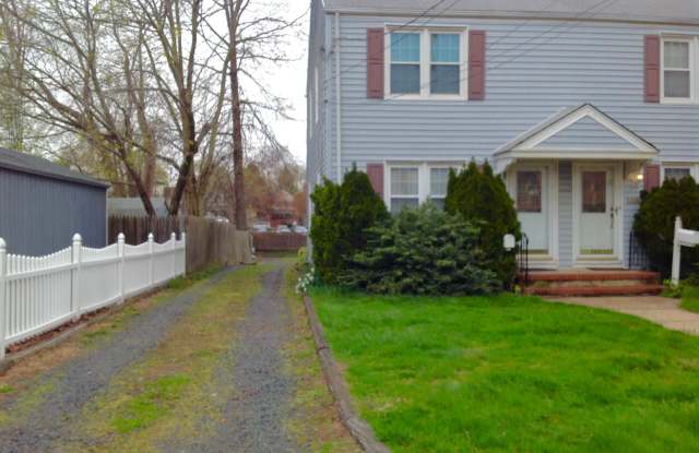 258 Broad Street - 258 Broad Street, Matawan, NJ 07747