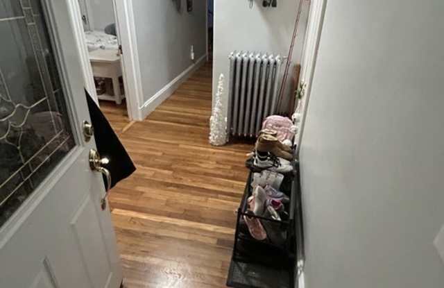 88 Maple Street Gallery 2