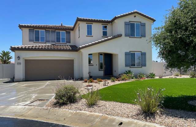 Stunning 4 bedroom home in Vista-With Solar! photos photos