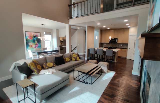 13287 Alexis Drive Gallery 3