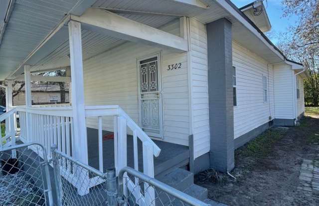 3302 Commonwealth Ave Gallery 2