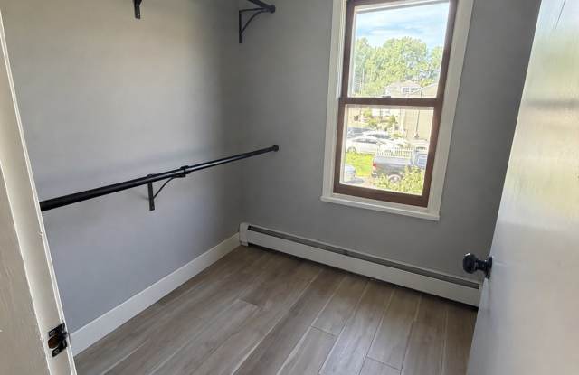 61 Bates Ave Gallery 3