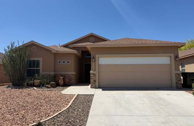 Fully Furnished All Bills Paid 3 Bedroom 2 Bath Home Gallery 1