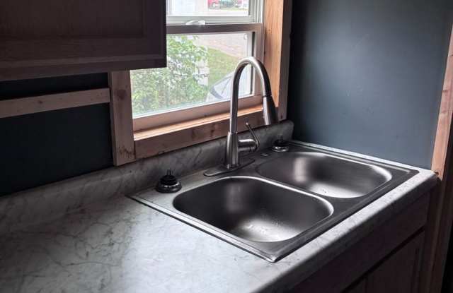Available Now –  1Bed / 1 Bath Mobile Home at Shadybrook Mobile Home Community Gallery 2