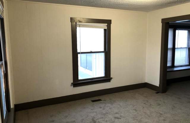 2-Bed, 1-Bath Bungalow Gallery 3
