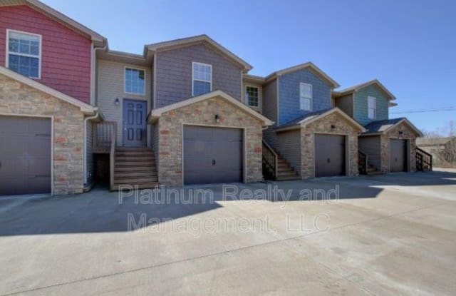 1722-A Thistlewood - 1722 Thistlewood Dr, Clarksville, TN 37042