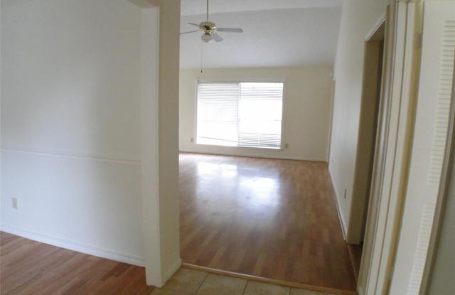 22807 Red River Drive Gallery 3
