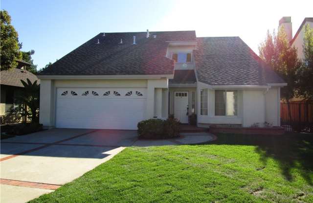 21401 SPRUCE Gallery 4