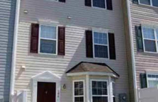 3011-104 Barrymore St ~ 3 bedrrom / 2.5 bathroom ~ Townhouse located in Tryon Road Area photos photos