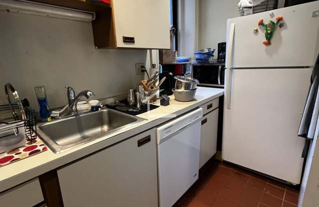 2 Bed/2 Bath in Fenway Gallery 3