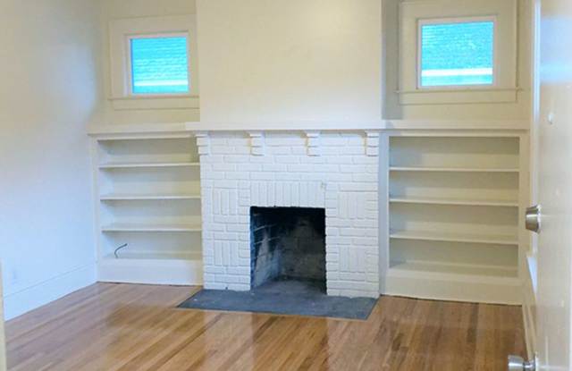 AVAILABLE 6/1/27 Newly Renovated Second Floor Apartment Gallery 3