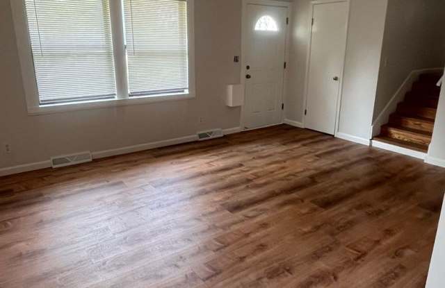 Multi - Level, Updated 3 bed/2bath home in Kansas City, MO!!!! Gallery 3
