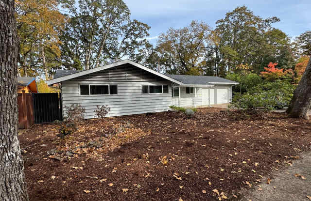 Great 3-Bedroom, 1.5-Bath Home In South Eugene! photos photos