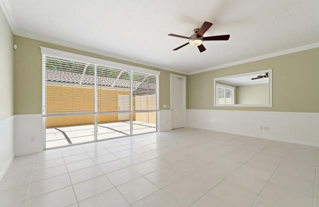 4526 Illicium Drive Gallery 4