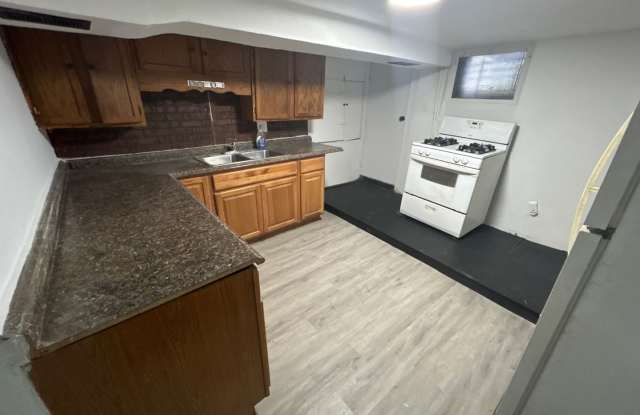 618 N Bouldin unit photos photos