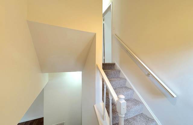 9642 HAGEL CIR Gallery 2