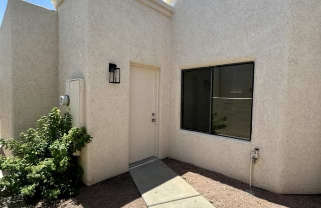 7847 East Roget Drive Gallery 4