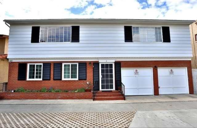 1022 E 1st St photos photos