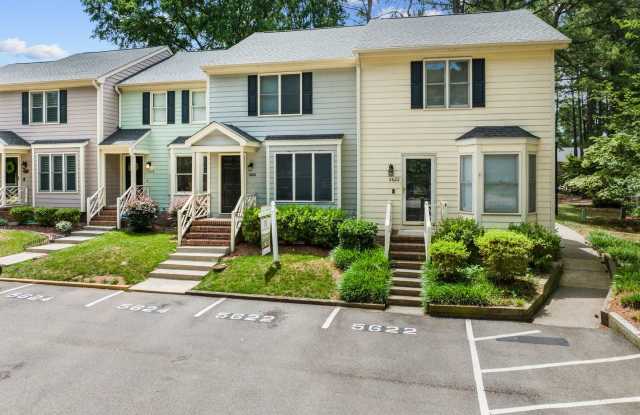 Updated and Adorable!  2 Bedroom Townhome in N/E Raleigh near REX, Glenwood, & Crabtree - Pet Friendly! Gallery 1
