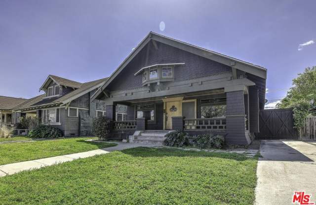 2056 W 29th Pl - 2056 West 29th Place, Los Angeles, CA 90018