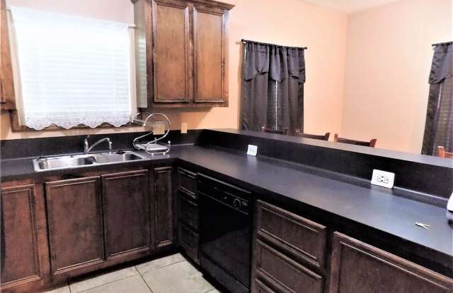 4110 CALLICOATTE APT B Gallery 2