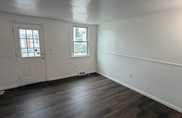 121 Cinder Street Gallery 4