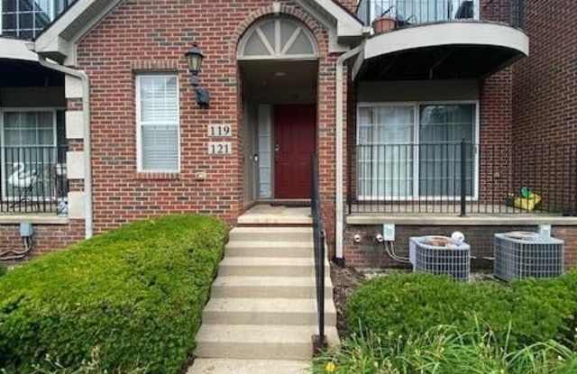 119 W Oakbrook Drive photos photos