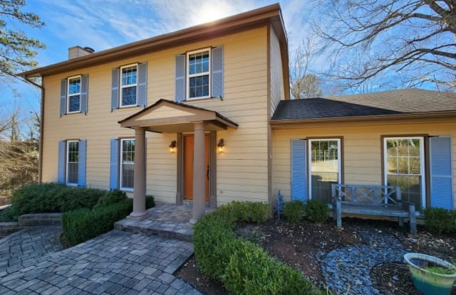 885 Melody Lane - 885 Melody Lane, Roswell, GA 30075