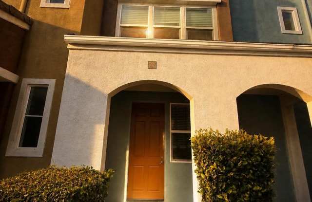 542 North Chardonnay Drive - A photos photos