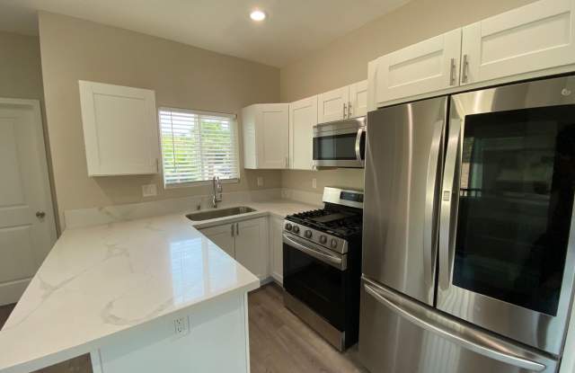 NEW (2023) 4BD/2BA!! Back gate exits right onto Montezuma Rd, Quick walk to campus!! (Lease out, pending signatures. Check back in a few days!) Gallery 3