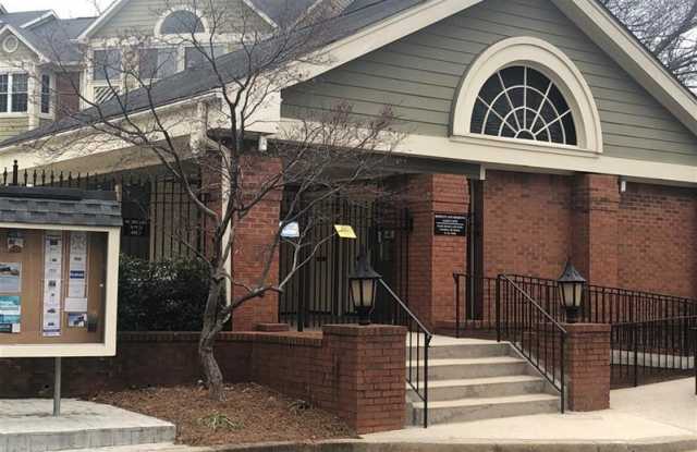 544 McGill Place NE Gallery 2