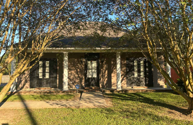 14318 Parkmeadow Dr. - 14318 Park Meadow Drive, Prairieville, LA 70769