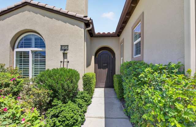 61414 Topaz Drive Gallery 2