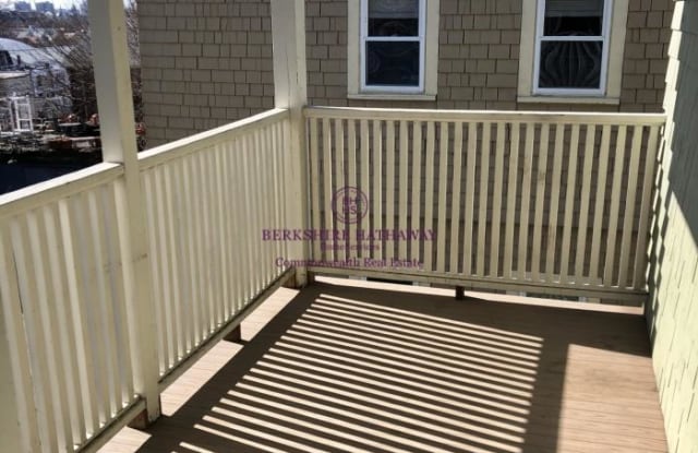 17 Belmont Sq. - 17 Belmont Square, Somerville, MA 02143