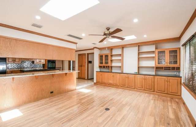 11643 Hidden Hills Drive South Gallery 4