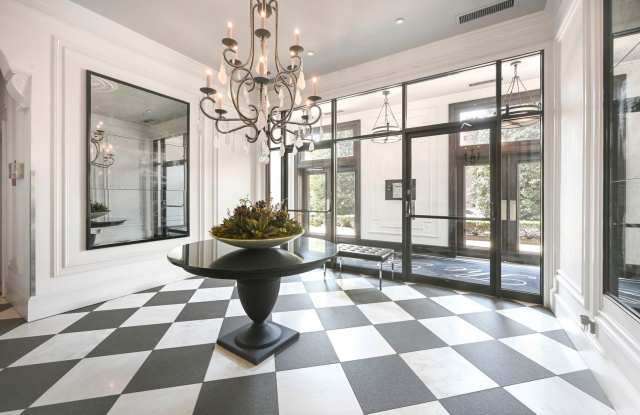 Dual-Entry Designer 2BR | In-Unit W/D | Pet Friendly & Parkside! Available now! Gallery 3