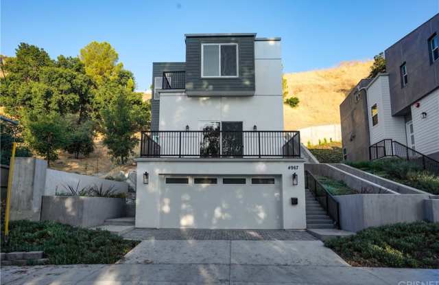 4967 Llano Drive Gallery 2