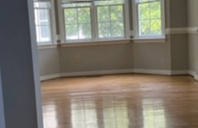 6008 Maybrook Way Gallery 3