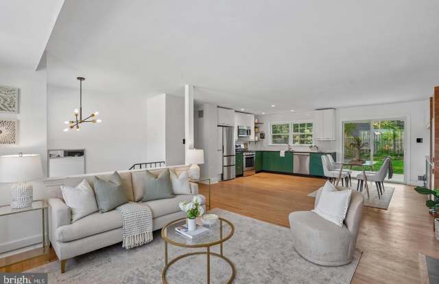 10316 MONROE Court Gallery 2