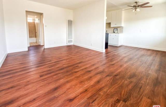 2540 3rd Ave photos photos