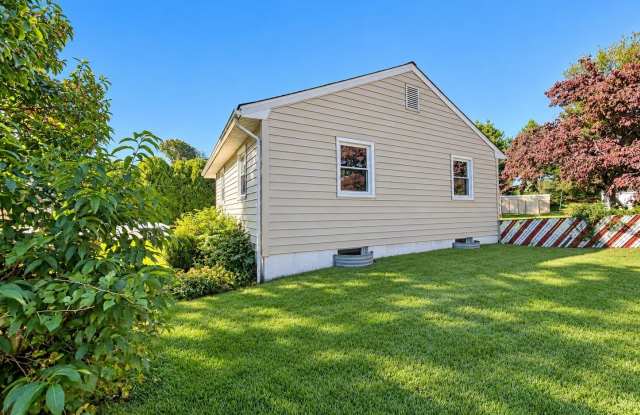 601 W FURNACE BRANCH Road Gallery 4
