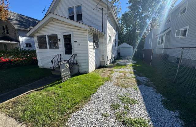 2-Bedroom Akron Home with Garage, Basement & Pet-Friendly Living Gallery 3