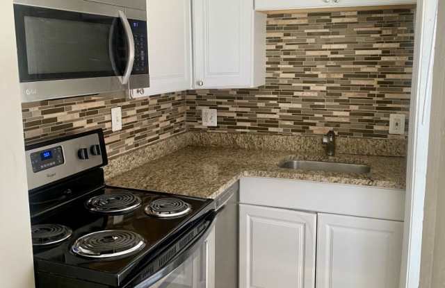 32 Hinckley photos photos