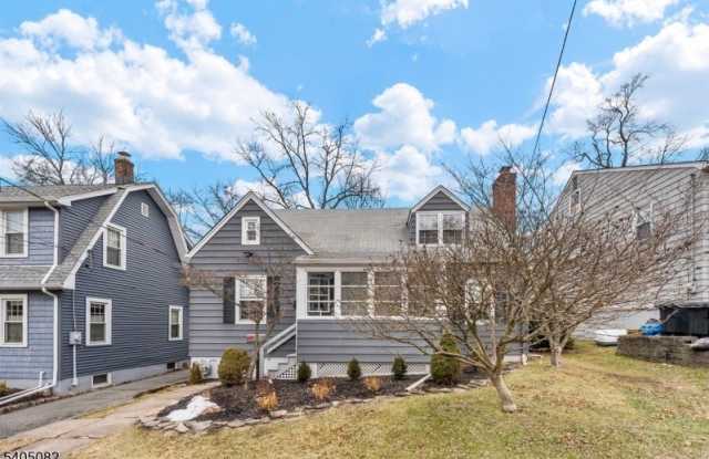 182 Woodland Ave photos photos