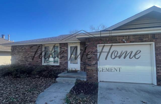 Charming 2-Bed, 2-Bath Duplex in South Springfield – Prime Location! photos photos