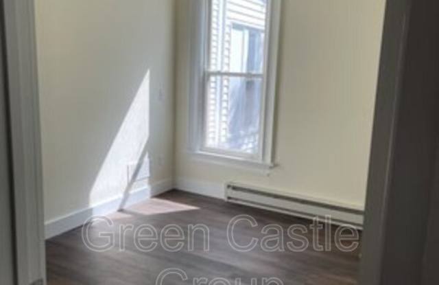 15 Hungerford Terrace, Unit 2 Gallery 3